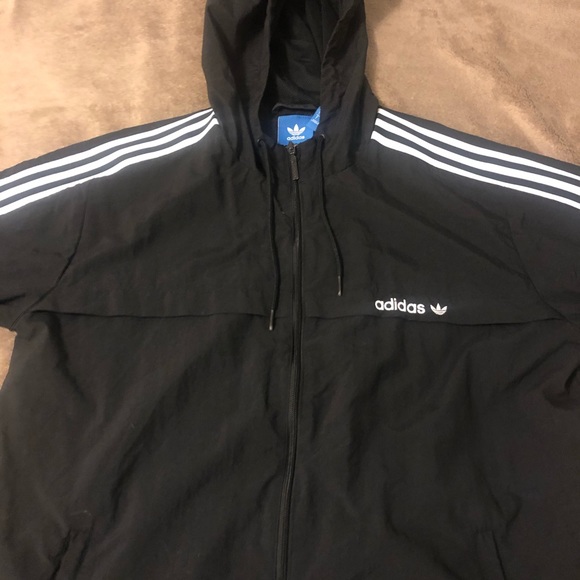Adidas Lightweight Full ZIP Jacket - Picture 2 of 4
